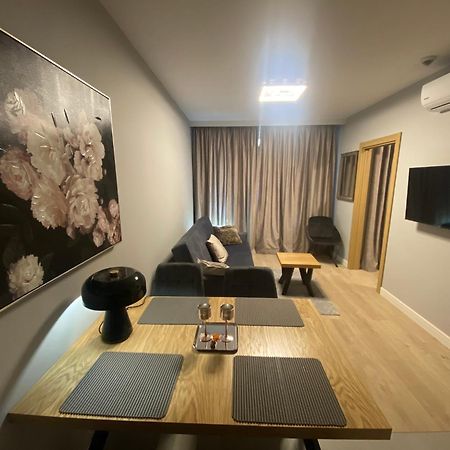 Wiktoryn 6 Piekne Nowe Apartamenty Z Duzymi Balkonami 华沙 外观 照片
